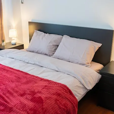Spacious 2br Dristor *