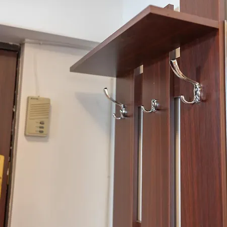 Apartment Spacious 2br Dristor *