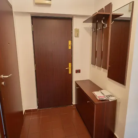 Apartment Spacious 2br Dristor Bucharest